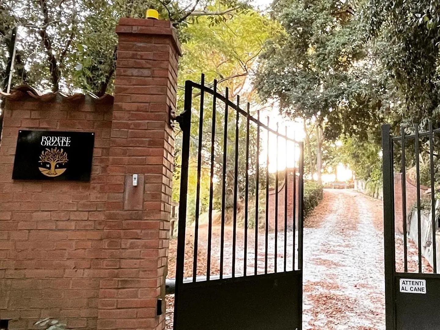 فندق مبيت وإفطار Usigliano Agriturismo Podere Orzale Hospitality & Quarter Horses